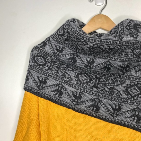 NATIVE IMPORT Peruvian Mustard Grey Poncho Sweater - Picture 2 of 6